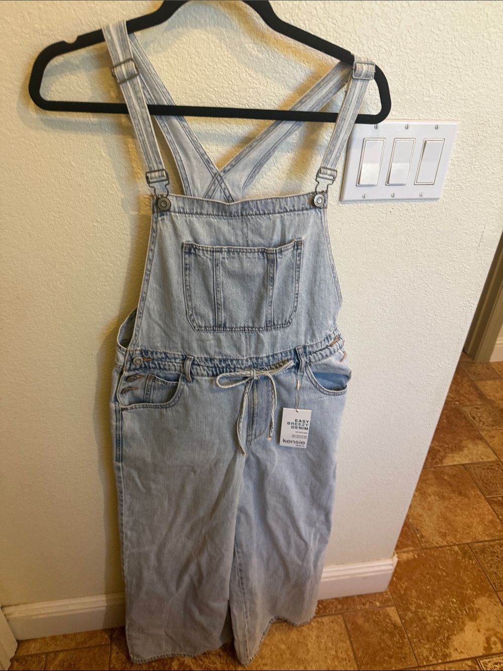 Kensie Light Wash Denim Overalls Jumpsuit